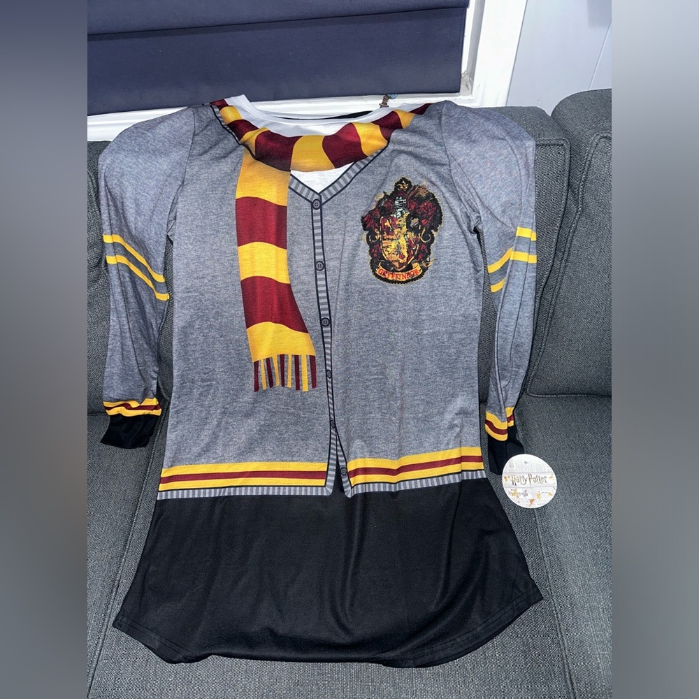 Harry Potter Hogwarts Gryffindor Women's Long Sleeve Nightgown Pajamas